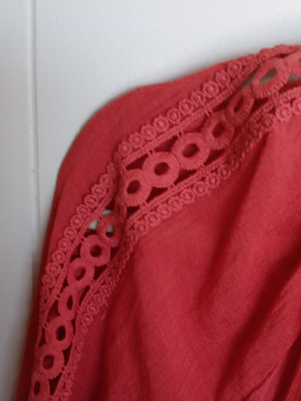 Zac & Rachel Coral Crochet-Trim Peasant Top 2x - Picture 4 of 5